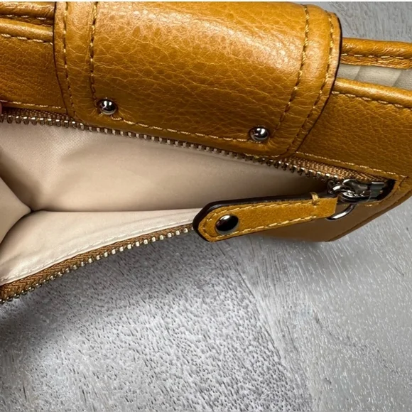Coach Ashley Mustard Leather Wallet - Picture 4 of 4